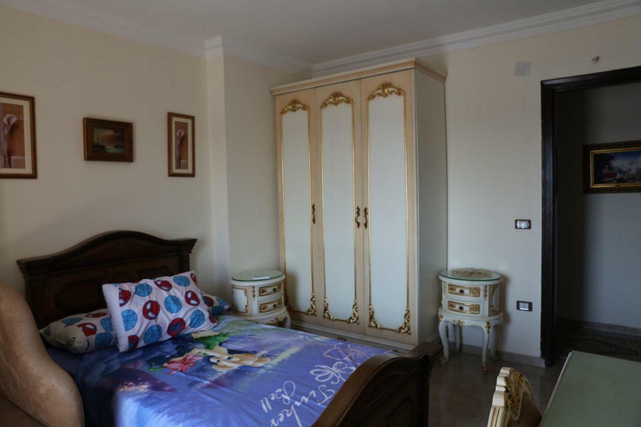 Maadi, Direct Nile River View From All Rooms 开罗 外观 照片