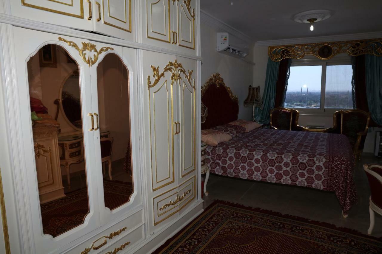 Maadi, Direct Nile River View From All Rooms 开罗 外观 照片